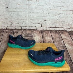 Hoka one size 7.5